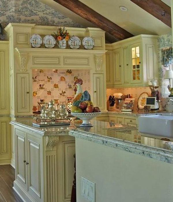 Kitchen Renovation Toronto-soft-pale-colors-for-a-french-country-kitchen